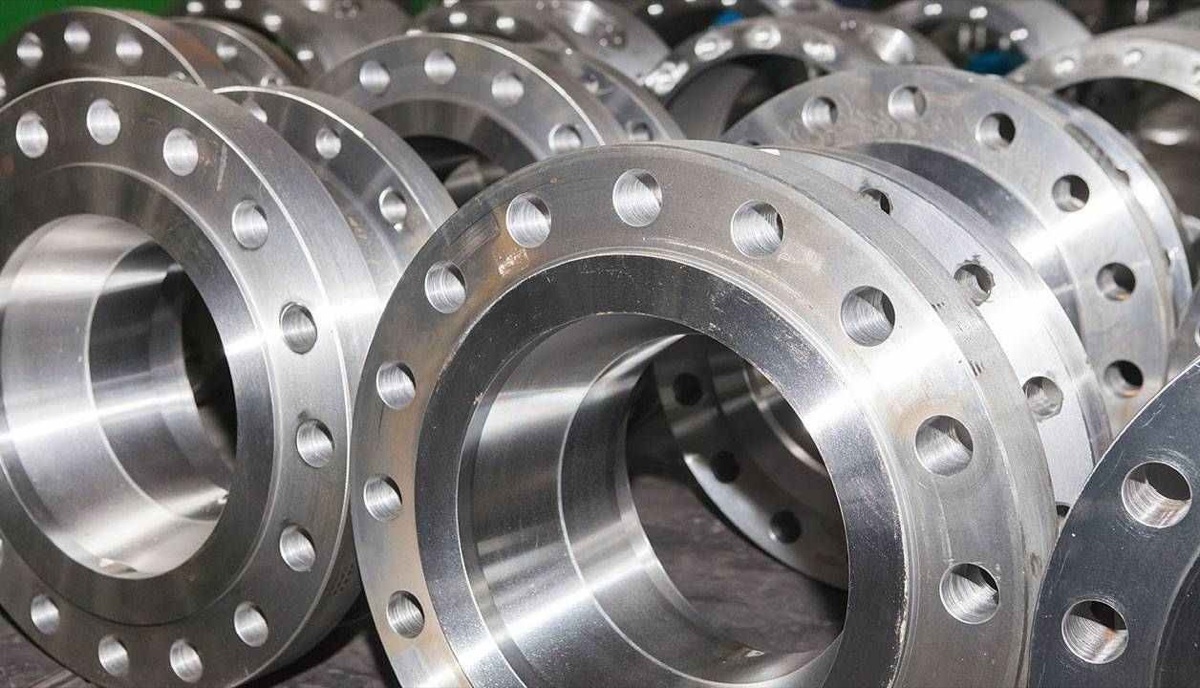 Large bore 30 inch slip on flanges machined and stacked ready for despatch — slip on flange production