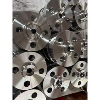 ASTM A182 F304 socket weld flanges Class 1500 stacked in stock