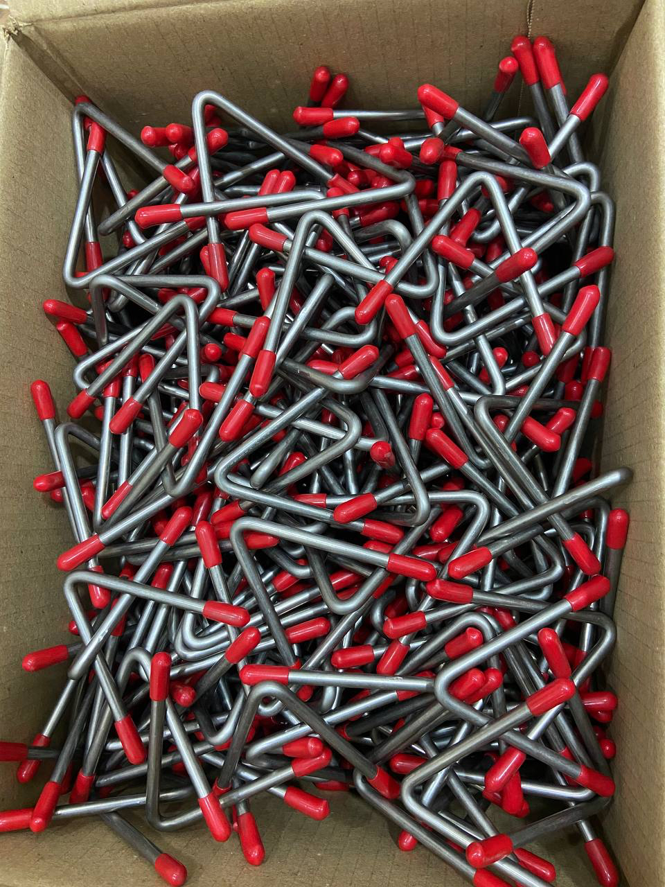 V type refractory anchors with tip caps packed in box